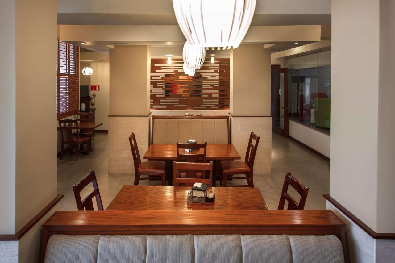Best Western Cumbres Inn Cd. Cuauhtemoc Exterior foto