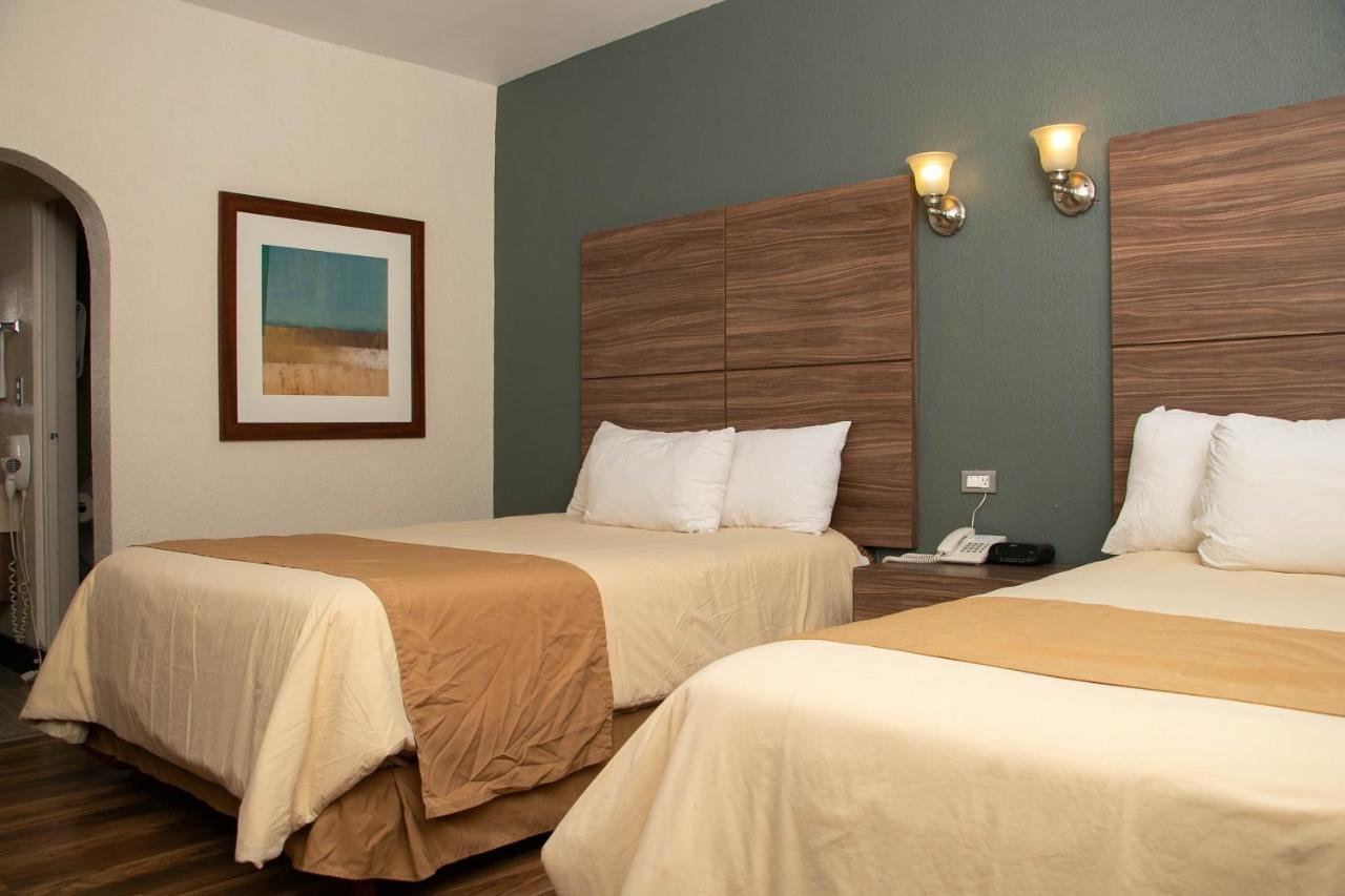 Best Western Cumbres Inn Cd. Cuauhtemoc Exterior foto